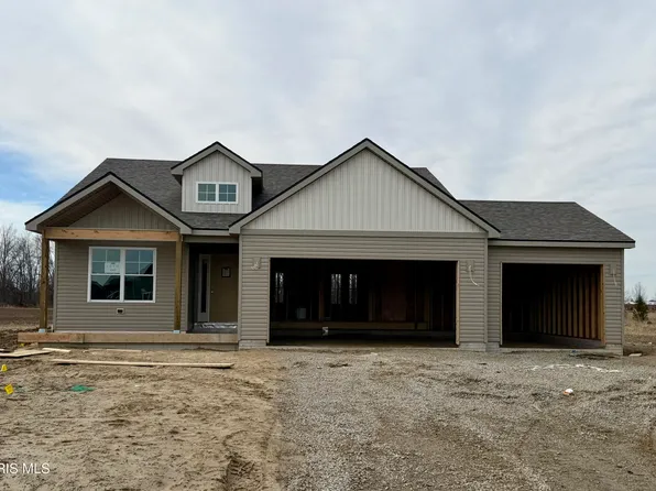 1307 Limerick Ln, Waterville, OH 43566