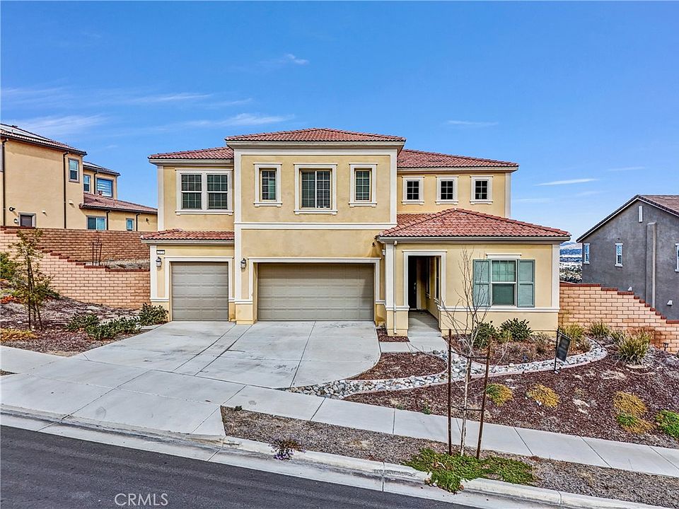 1st image of 2575 Sierra Bella Dr