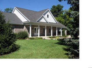 1515 Clayton Rd, Brookville, OH 45309