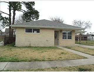 1st image of 2505 Charles Dr
