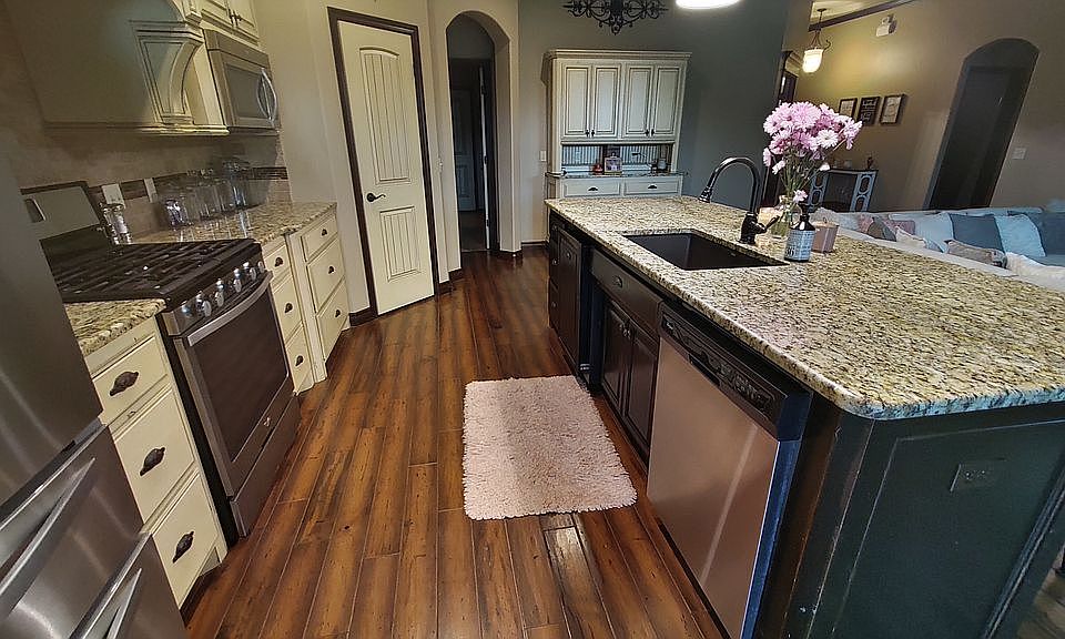 1st image of 2316 Coles Creek Ln