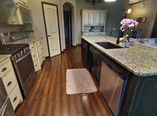 2316 Coles Creek Ln, Yukon, OK 73099