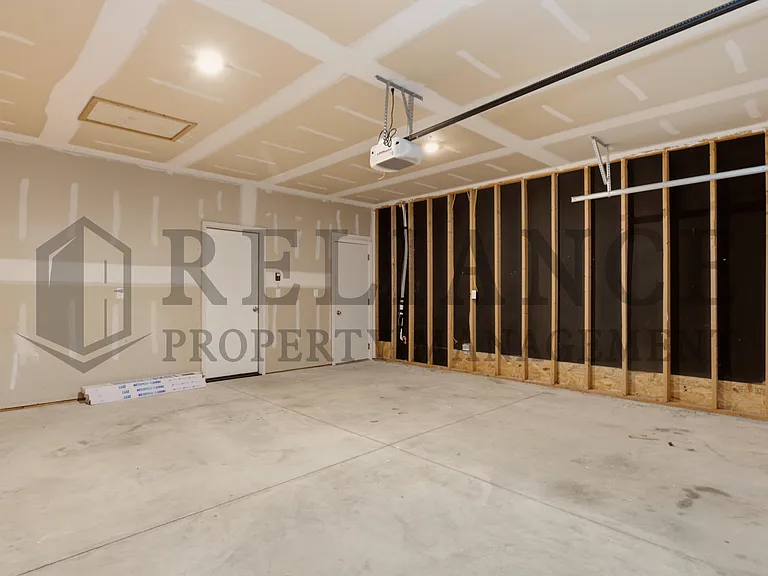 12052 W 33rd St N — Photo 32