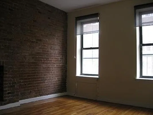 Rented by CitySites Real Estate Group | media 16