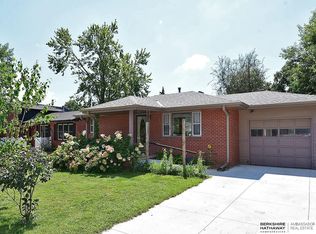 6711 Adams St, Lincoln, NE 68507