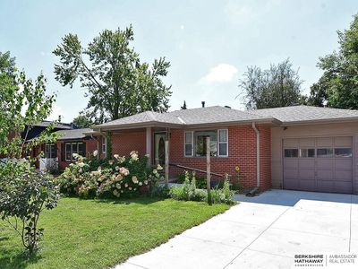 6711 Adams St, Lincoln, NE, 68507
