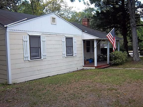 3rd image of 1804 Lane Ave S