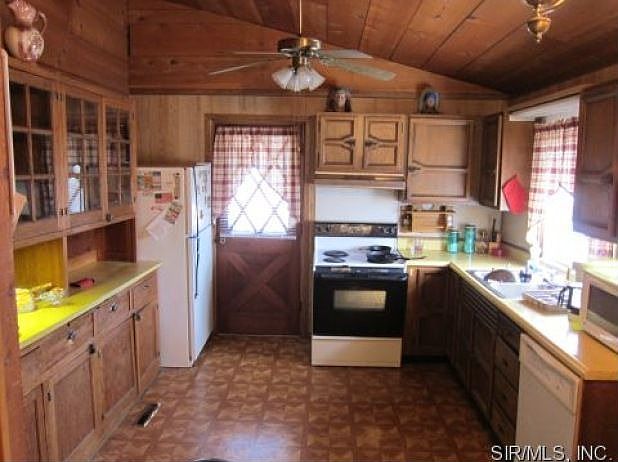 2nd image of 21399 W Lake Dr