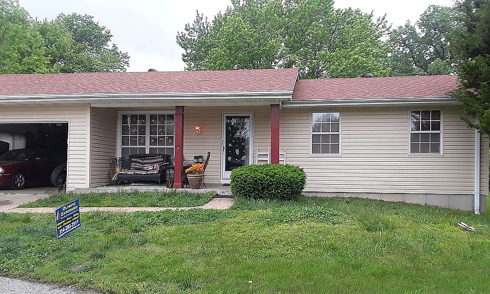 2nd image of 3087 Luxury Dr