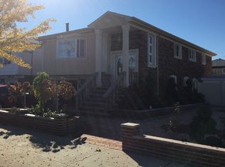16204 84th St, Howard Beach, NY 11414