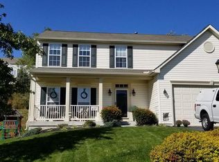 33 Louvain Dr, Hanover, PA