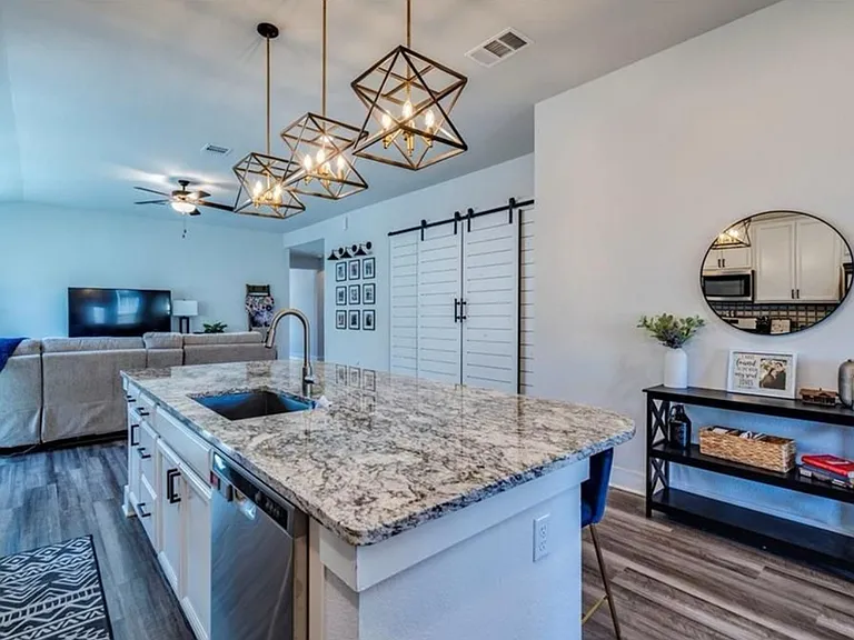 220 Sawtooth Mountain Way — Photo 12