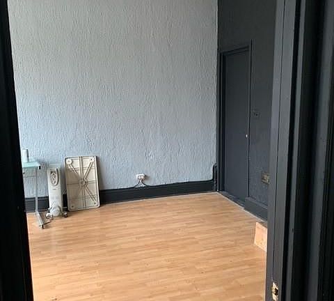 2nd image of 2739 Seminole St