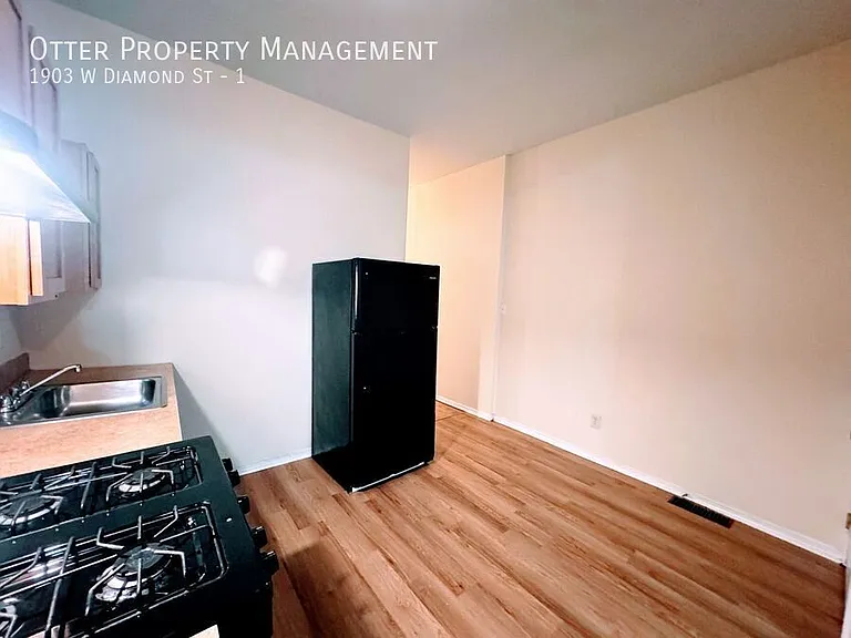 1903 W Diamond St #1 — Photo 9