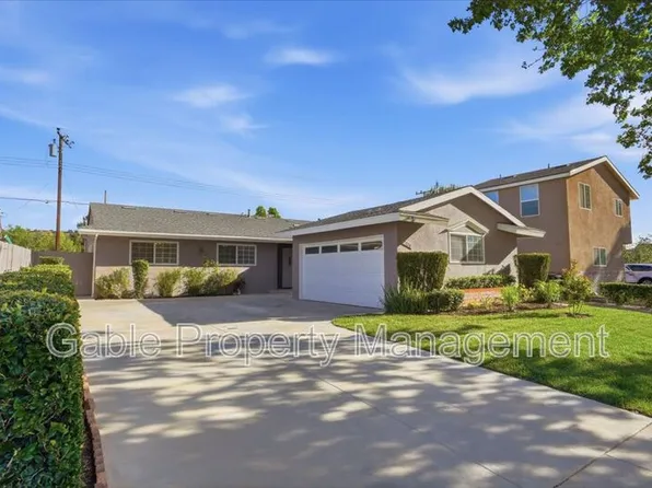 22080 Alamogordo Rd, Santa Clarita, CA 91350