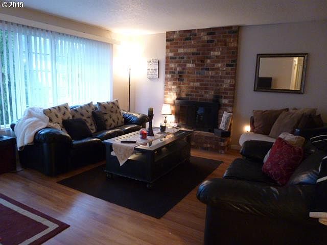 2nd image of 13370 Roseberry Ave