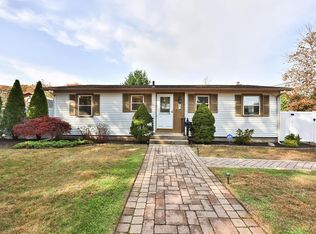 33 Morse Ave, Warwick, RI 02886