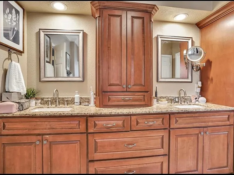 18214 Spruce Creek Dr — Photo 28