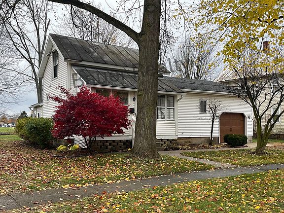 2nd image of 218 Johns St