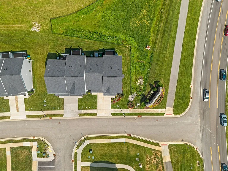 1000 Mountain View Dr — Photo 35