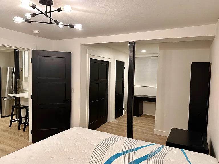 403 S Idaho St #B — Photo 16