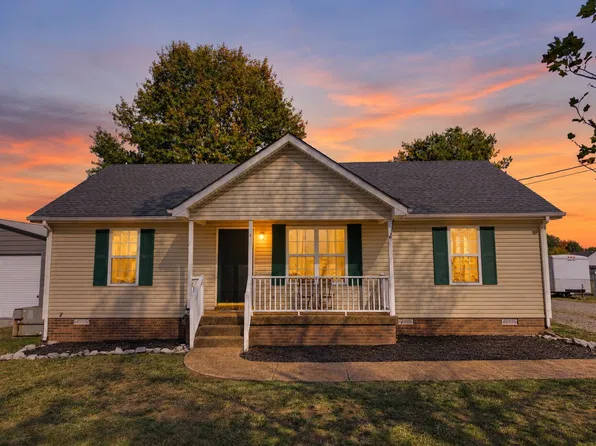 1466 Bridle Ln, Chapel Hill, TN 37034
