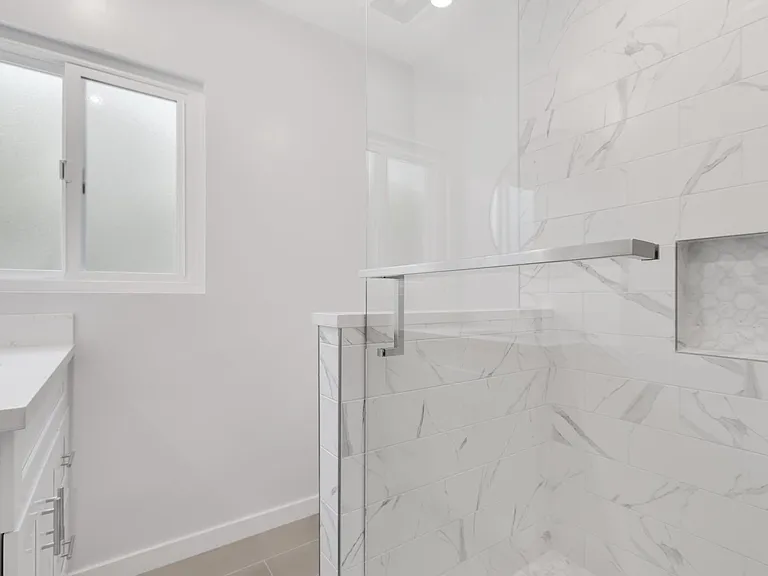 5019 Cahuenga Blvd #5019 — Photo 14