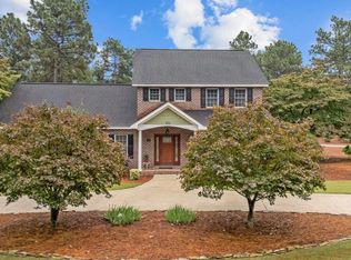 215 Woodland Dr, Pinehurst, NC 28374