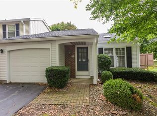 68 Old Stone Ln, Rochester, NY 14615