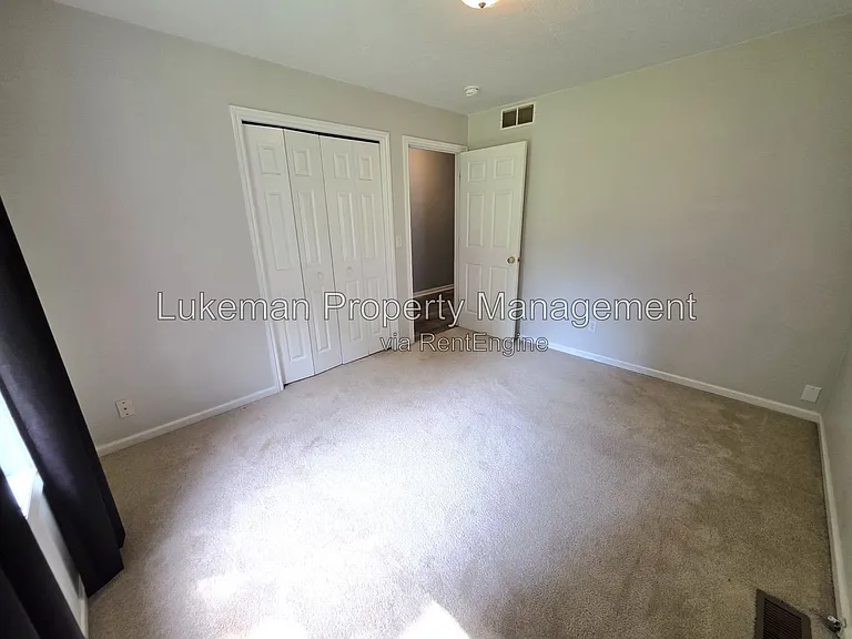 5635 Monticello Ave — Photo 4