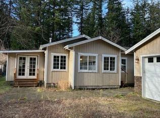 8595 Golden Valley Dr, Maple Falls, WA 98266