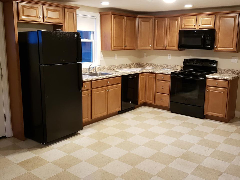 1st image of 346 Monponsett St #346