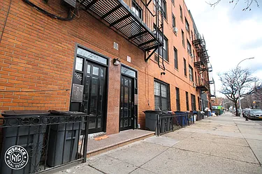 Rented by MySpaceNYC