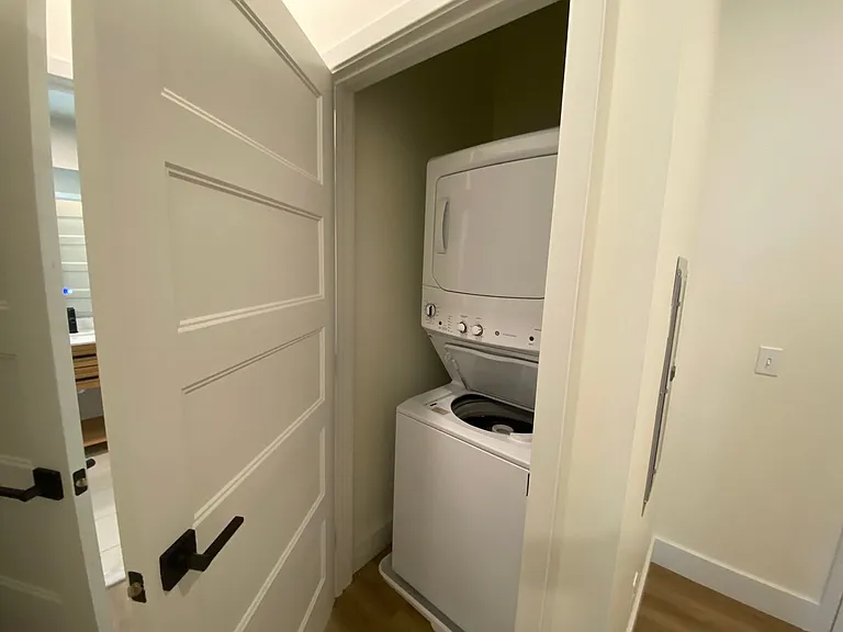 One Park Apartments — Photo 18