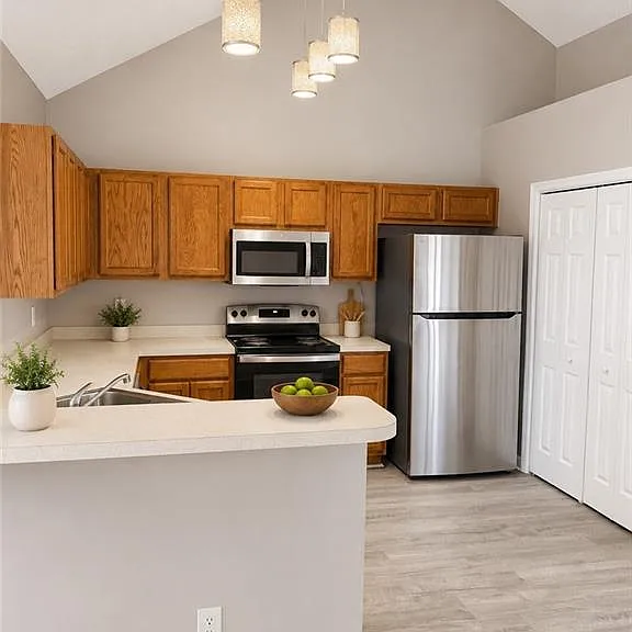 865 McDonough Rd — Photo 2