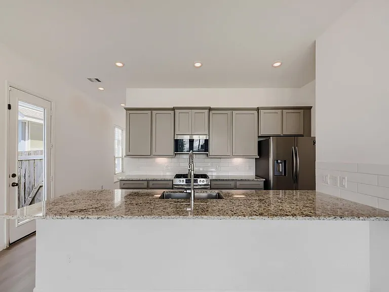 4146 Balboa Dr — Photo 9