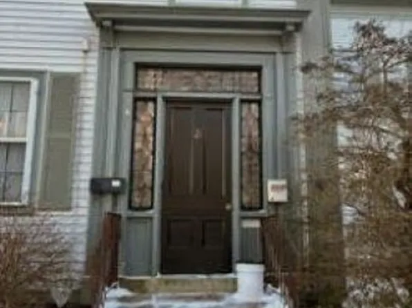 8 Summer St #B, Rockland, ME 04841