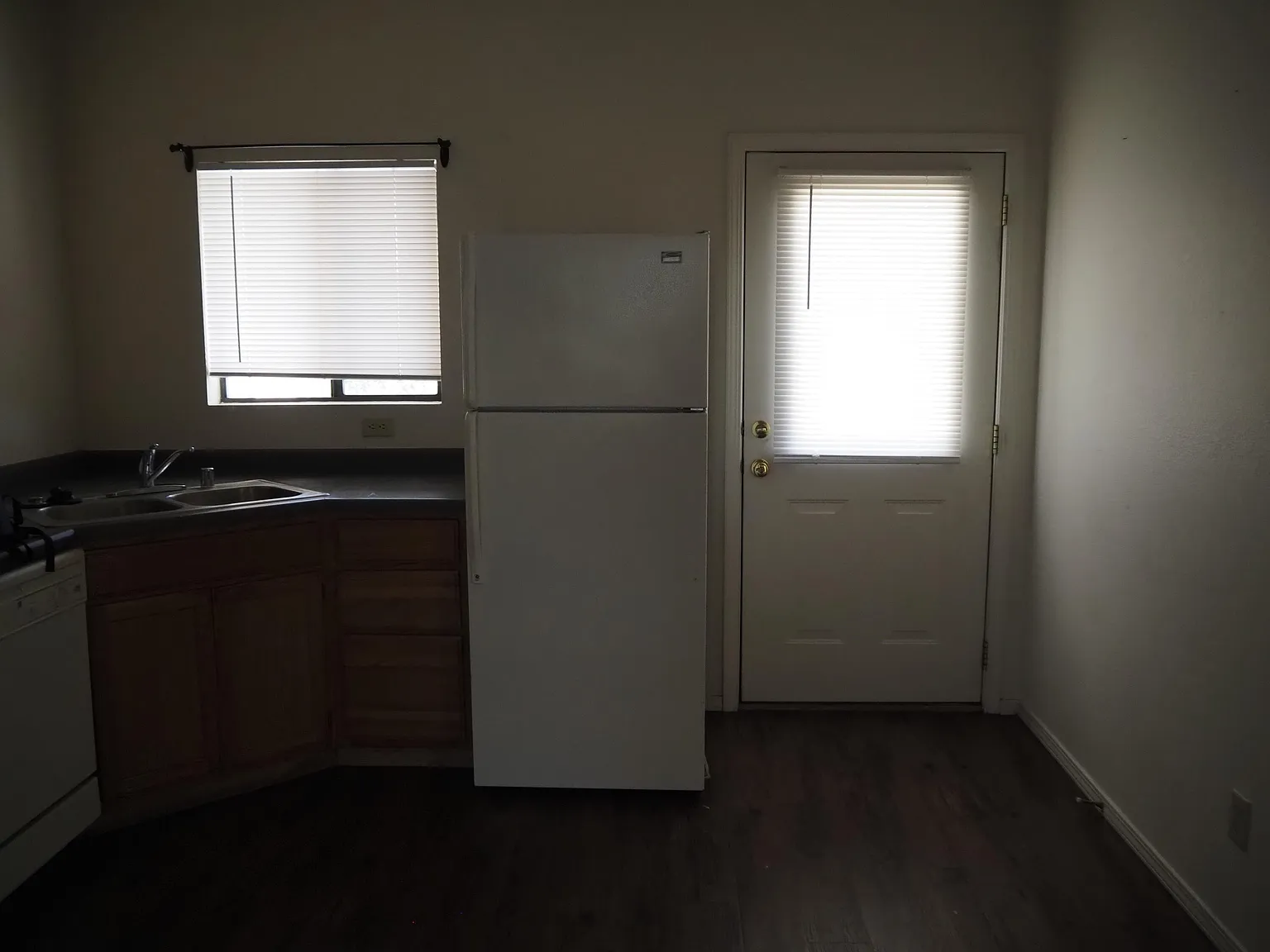 3 bed, 2.0 bath, 1150 sqft, $1,500 — Photo 3