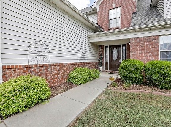 4th image of 1317 Sunray Dr