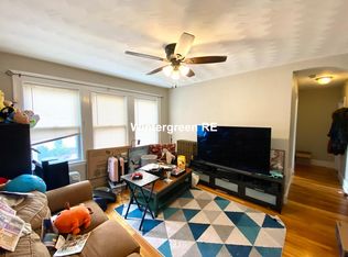 9 Arlington St #2D, Somerville, MA 02145