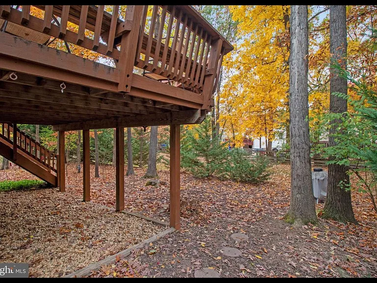 210 Pin Oak Ct — Photo 41