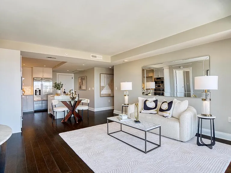925 N Fairfax St #1004 — Photo 17