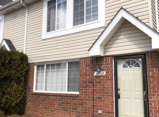 29728 Amy Ln, Chesterfield, MI 48047