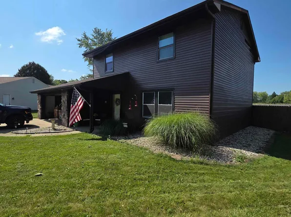 8508 Sandstone Ct, New Haven, IN 46774