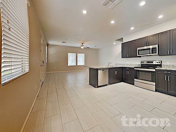 5th image of 29149 N 125th Dr