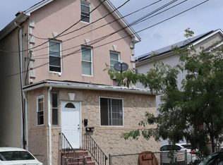 213-215 Geneva St, Elizabethport, NJ 07206