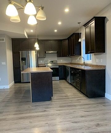 2nd image of 5 Mountain Ash Dr