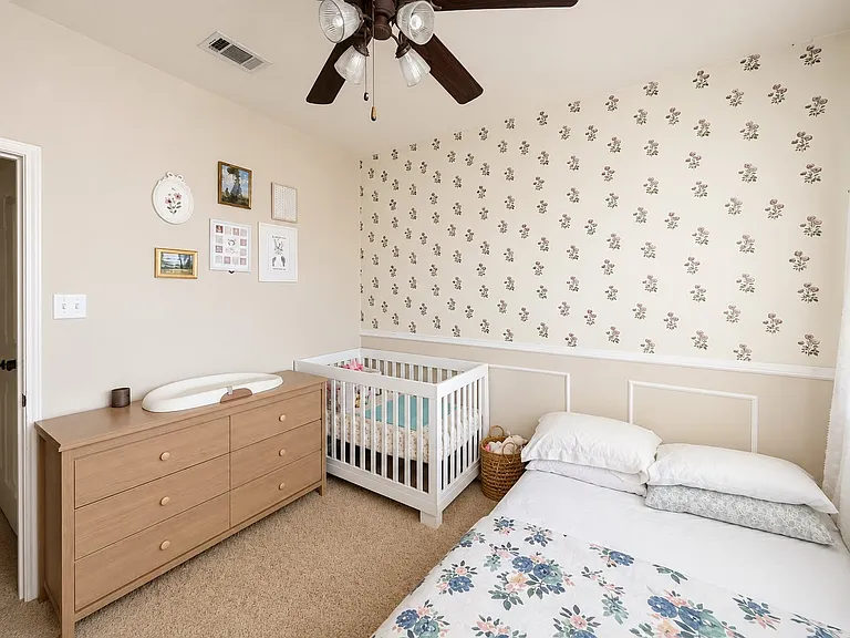 232 Buckingham Ave — Photo 9