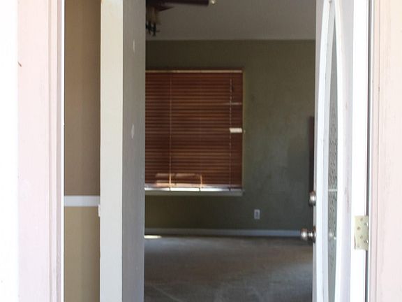 4th image of 283 Rainbow Ln