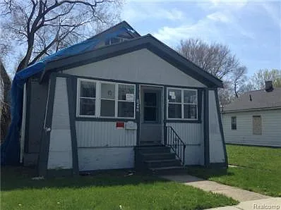 8246 Orchard Ave photo 1